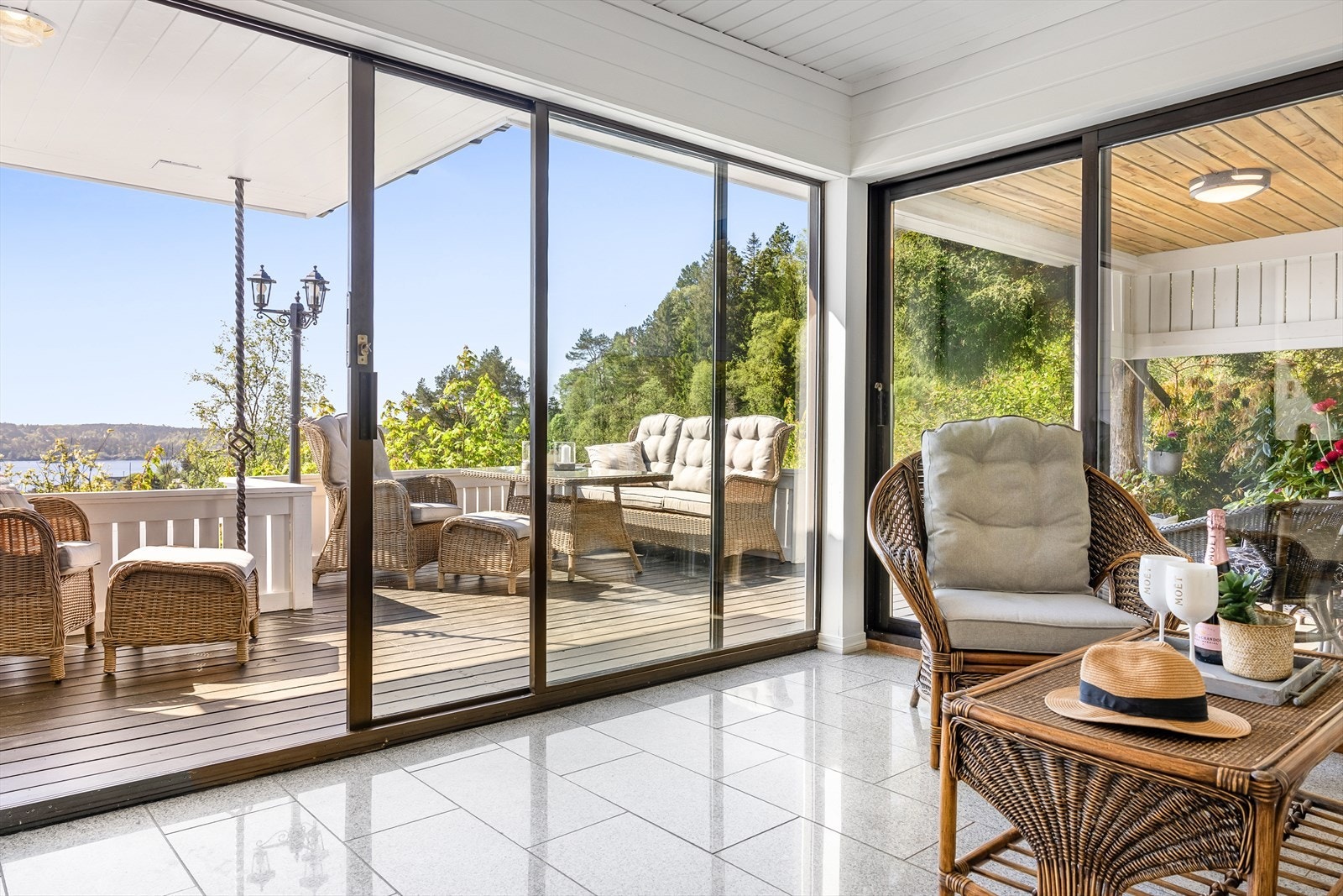 Herlig vinterhage som kan brukes hele året! Galleribilde