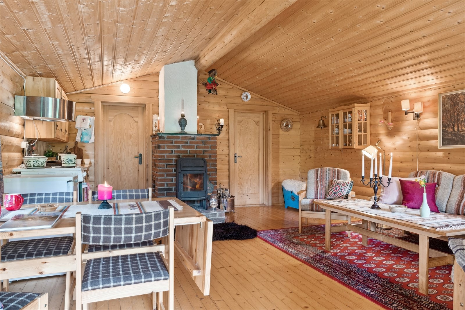 Stue og kjøkken. Galleribilde