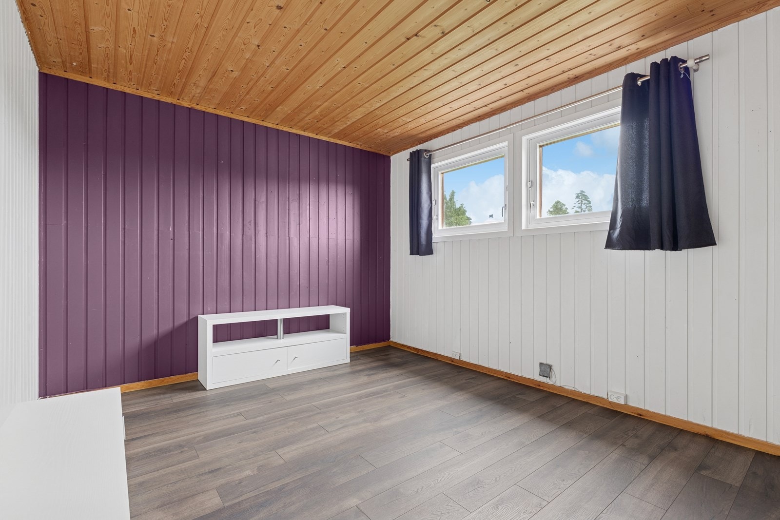 Rom (tidligere garasje) Ikke bruksendret og godkjent. Galleribilde