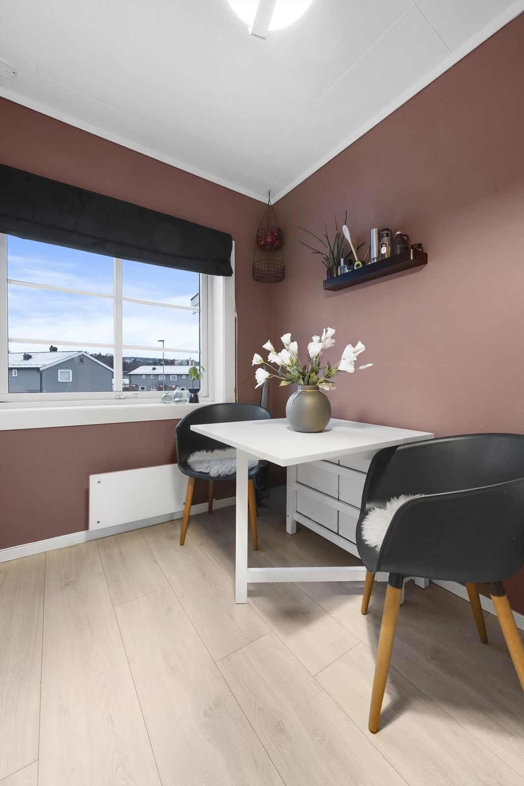 Moderne og pent kjøkken fra 2019. Galleribilde