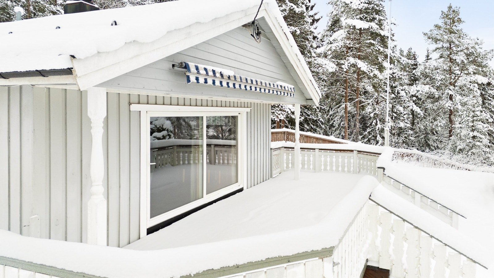 Terrassen har gode muligheter for innredning av utemøblementet Galleribilde