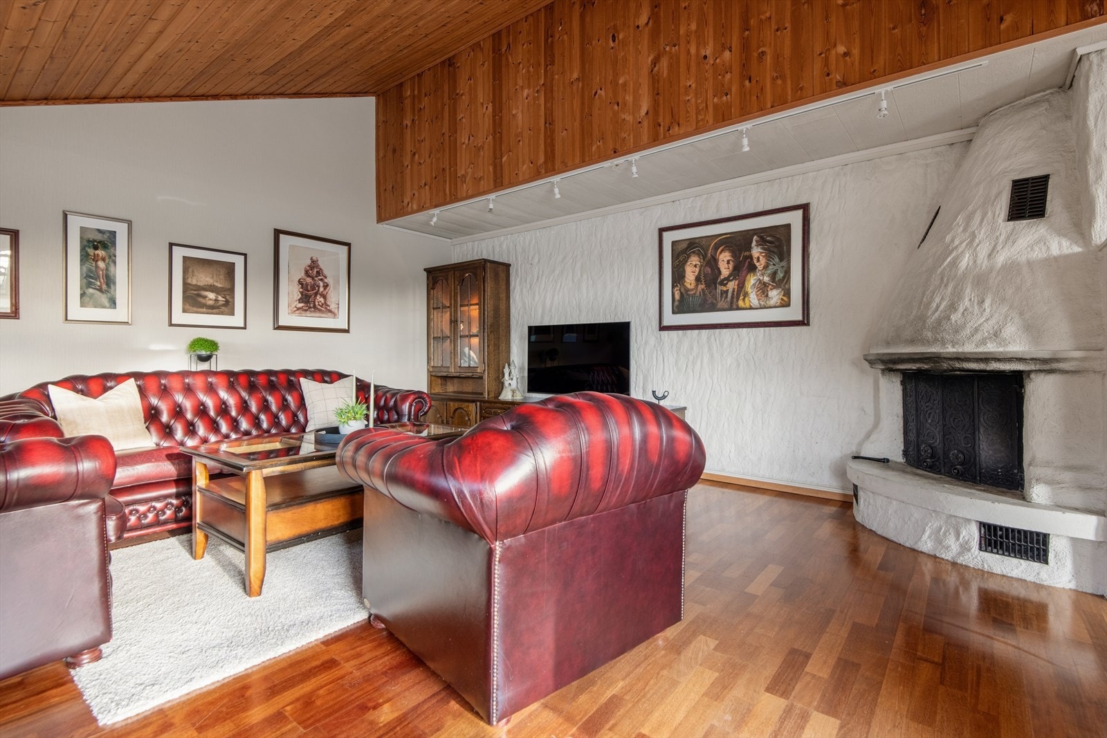 Peisovnen bidrar til lun atmosfære og effektiv oppvarming. Galleribilde