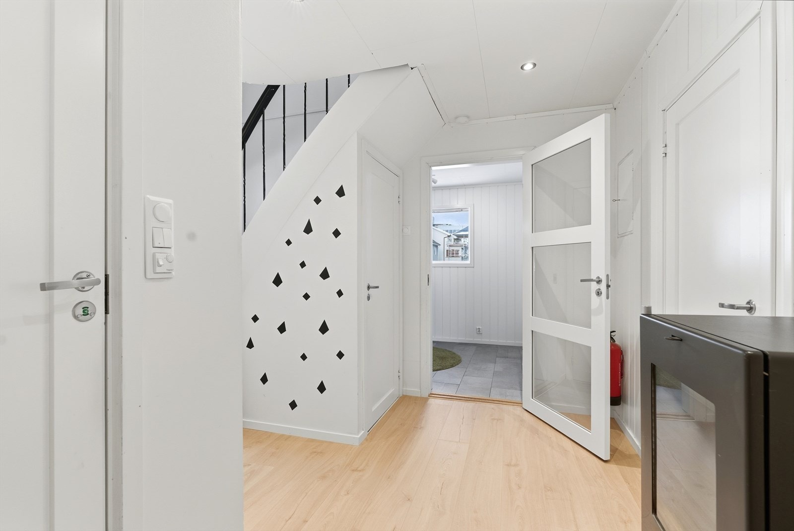 Både gang og entré er av god størrelse, som bidrar til å gjøre hverdagslogistikken mer behagelig. Galleribilde