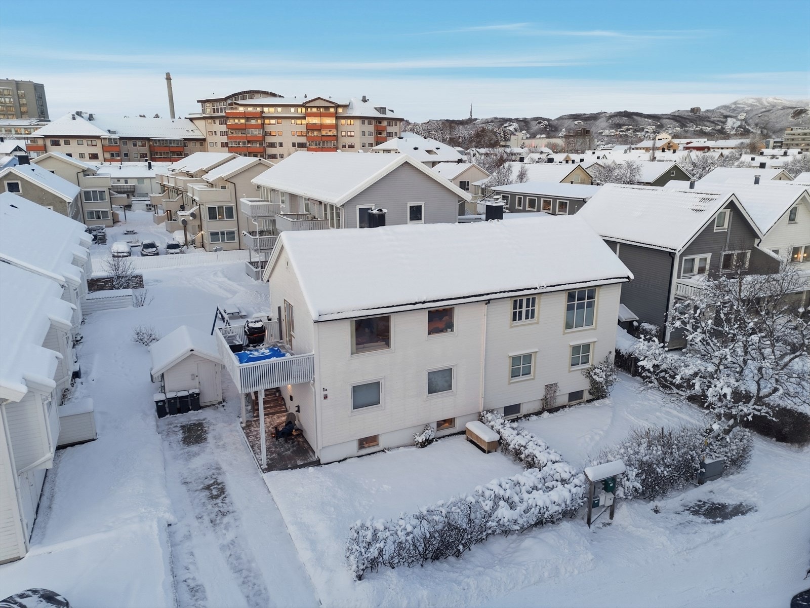 Skoler for alle trinn og flere barnehager er bare en kort spasertur unna, noe som gjør det enkelt for familier med barn. Galleribilde