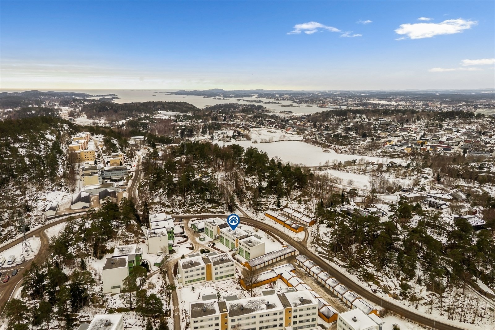 Kort vei til sjøen og flotte turområder Galleribilde
