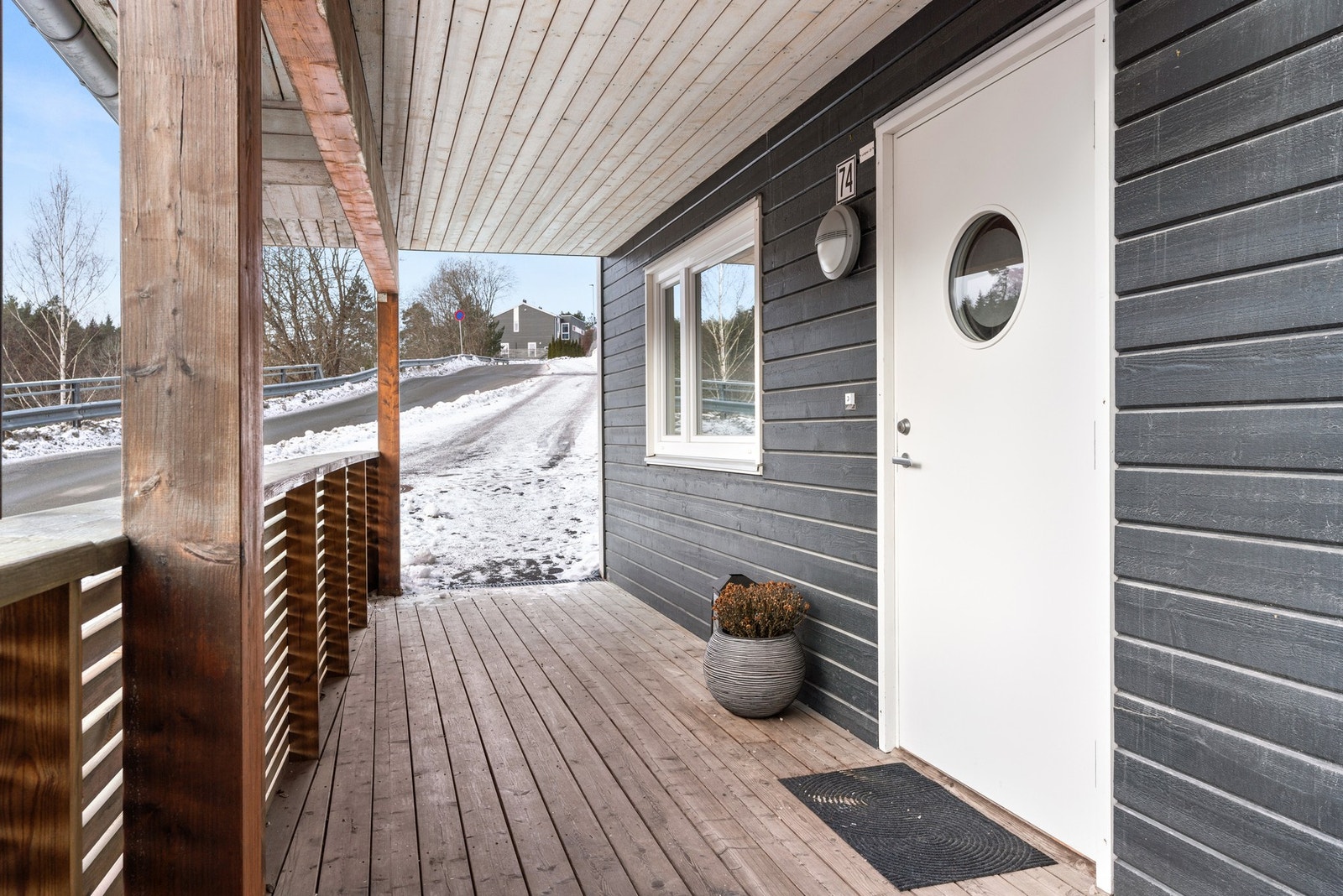 Inngangspartiet til leiligheten. Galleribilde