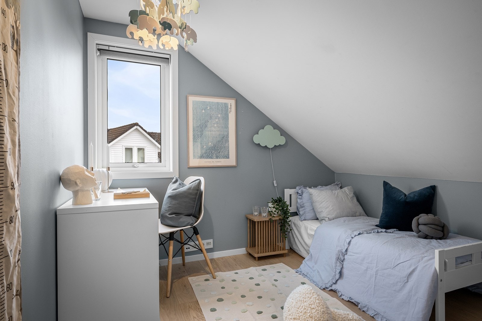 Soverom 3, også her god plass til mer enn en seng. Praktisk når ungene skal ha besøk. Galleribilde