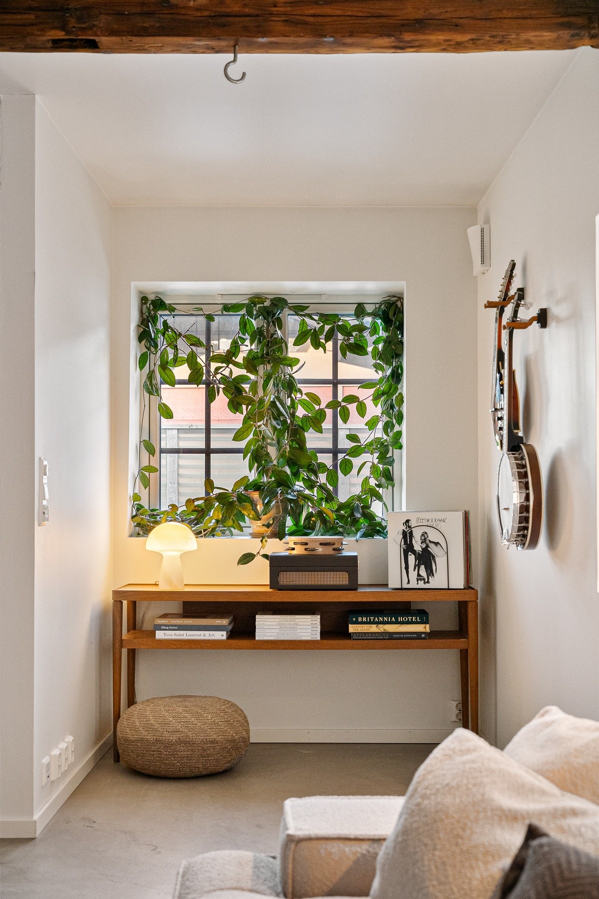 Kontorplass. Galleribilde