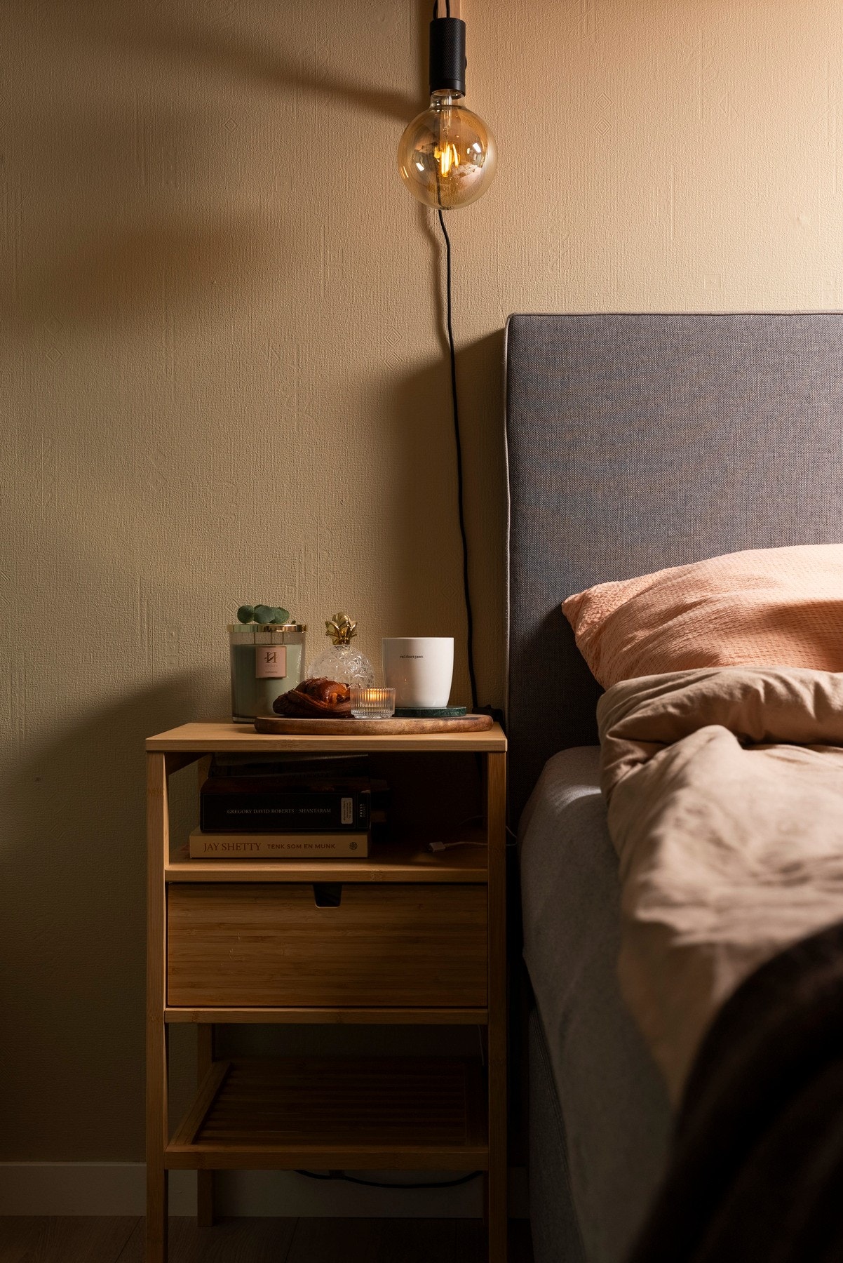 I tilknytning til hovedsoverom har du også et eget garderoberom Galleribilde