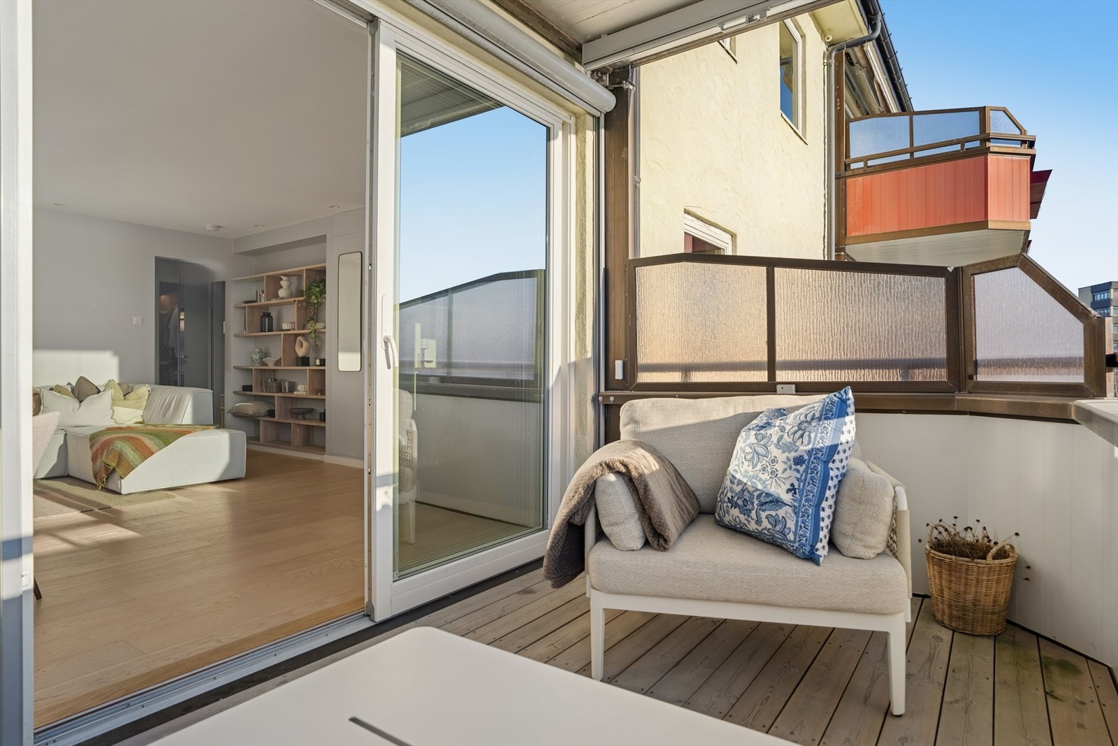 Her kan du innrede med utemøbler og skape din egen koselige uteplass. Galleribilde