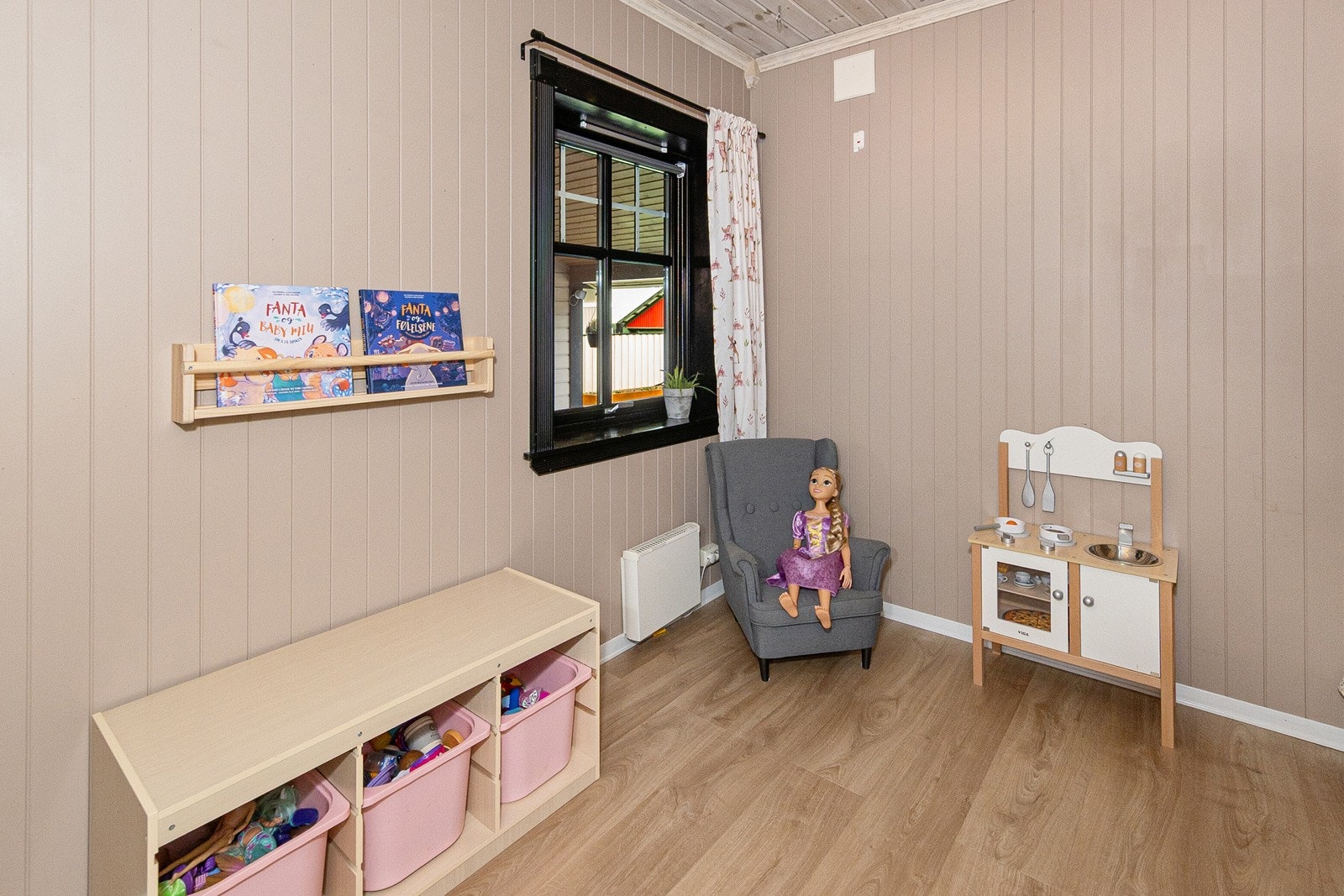 Soverom 2 i 1. etasje Galleribilde