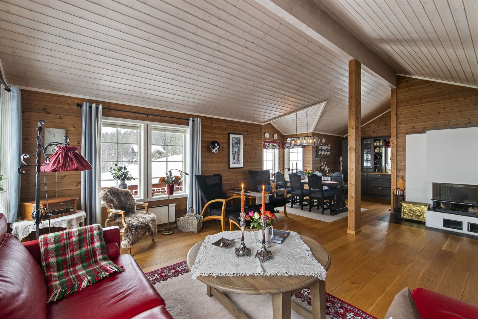 Trivelig atmosfære som innbyr til hyttekos Galleribilde