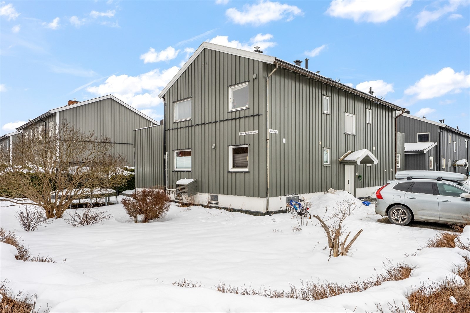 Leiligheten ligger fint til i byggets 2.etasje. Galleribilde