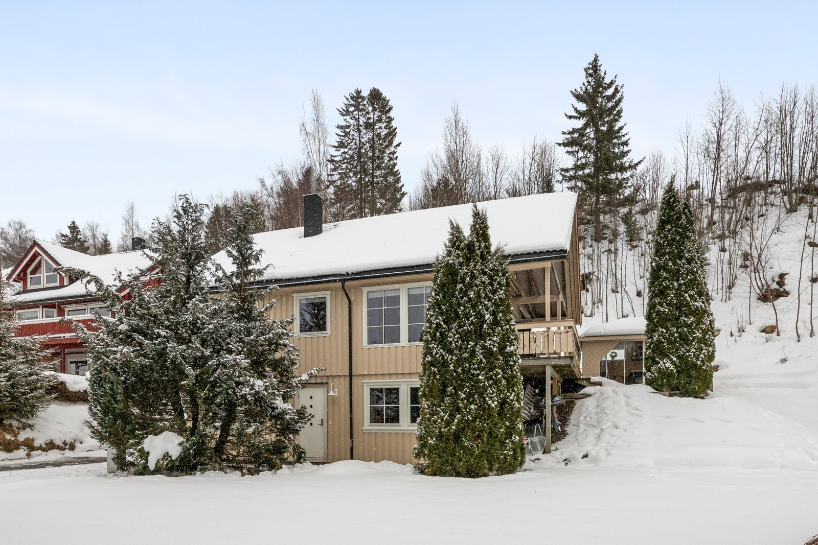 Velkommen til Kvamsskogvegen 23, presentert av EiendomsMegler 1 v/ Martin Hoseth Johansen. Foto: ELW media (Espen Wåde) Galleribilde