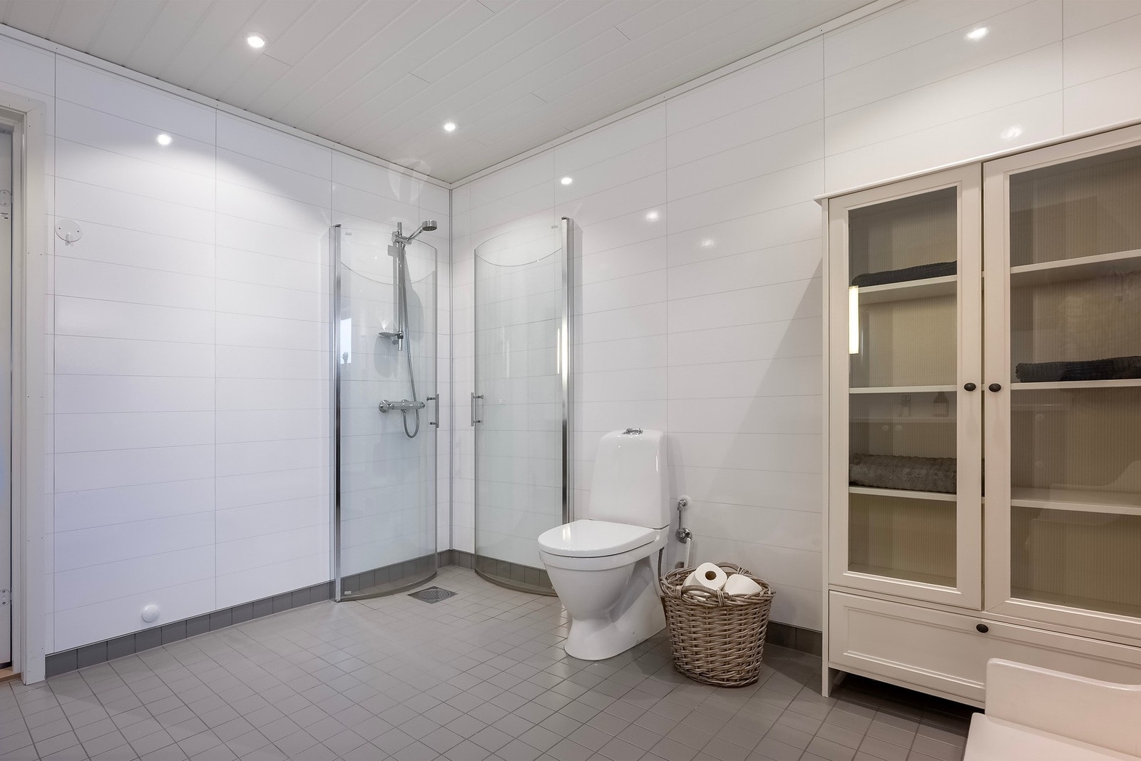 Badet er av god størrelse og har flere lekre kvaliteter. Galleribilde