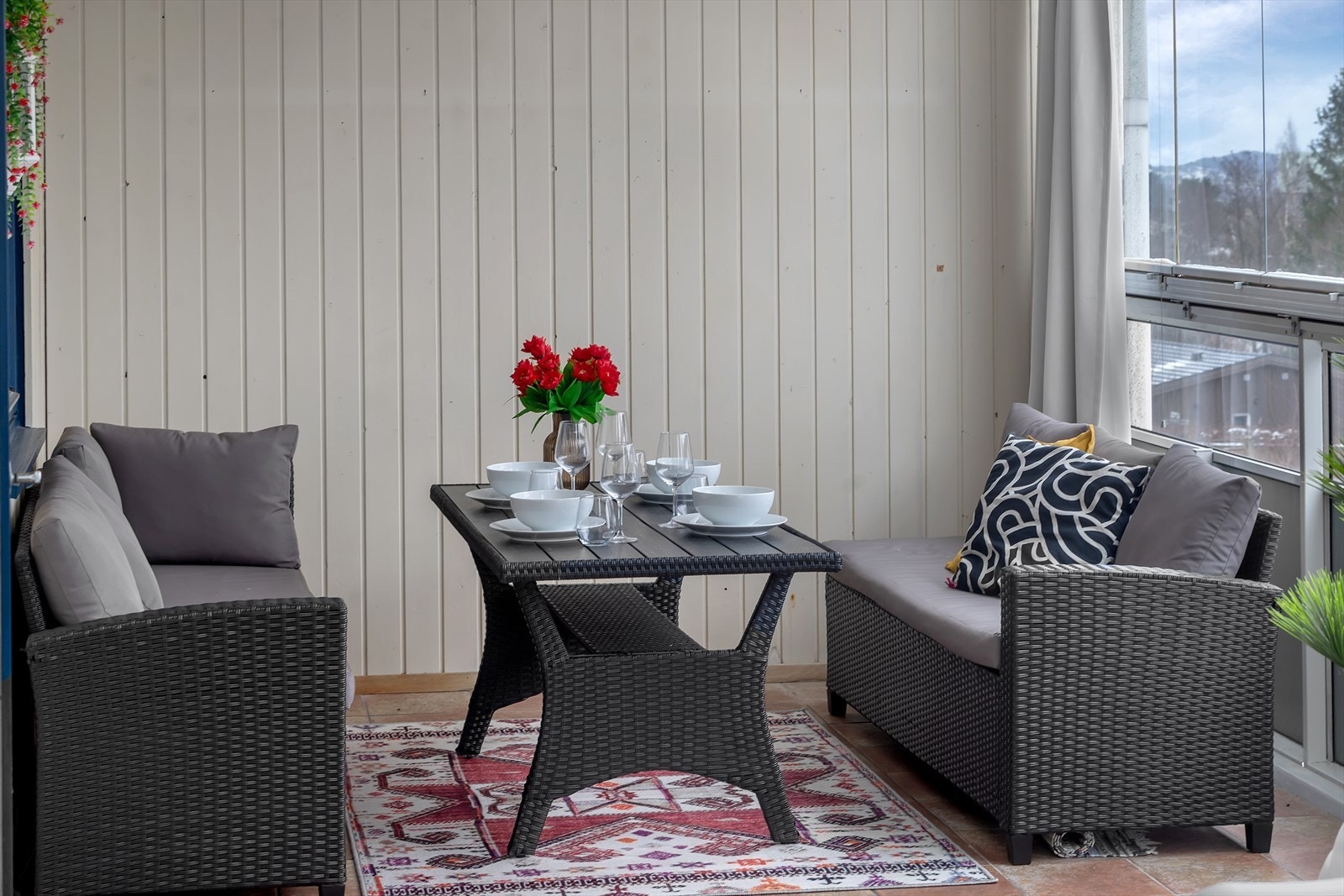 Innglasset balkong Galleribilde