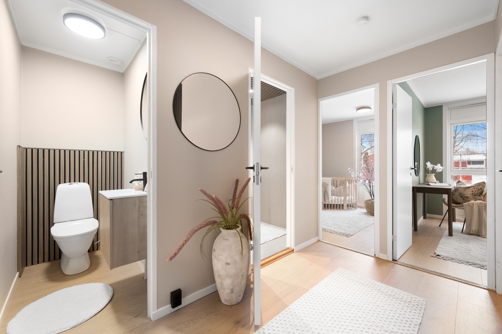 Gang/inngangsparti 2.etasje. Galleribilde