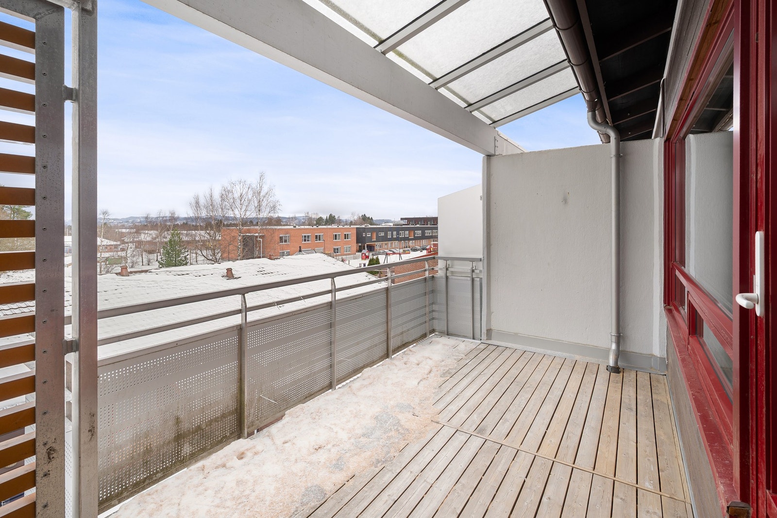 God plass til utemøblement på balkong. Galleribilde