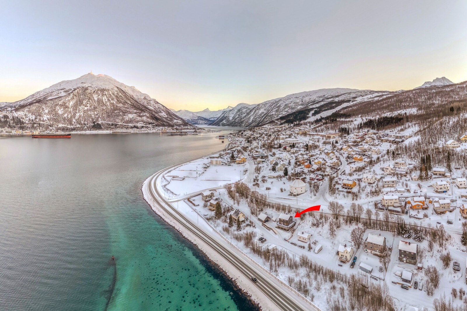 Kort gang avstand til Ankenes torg Galleribilde