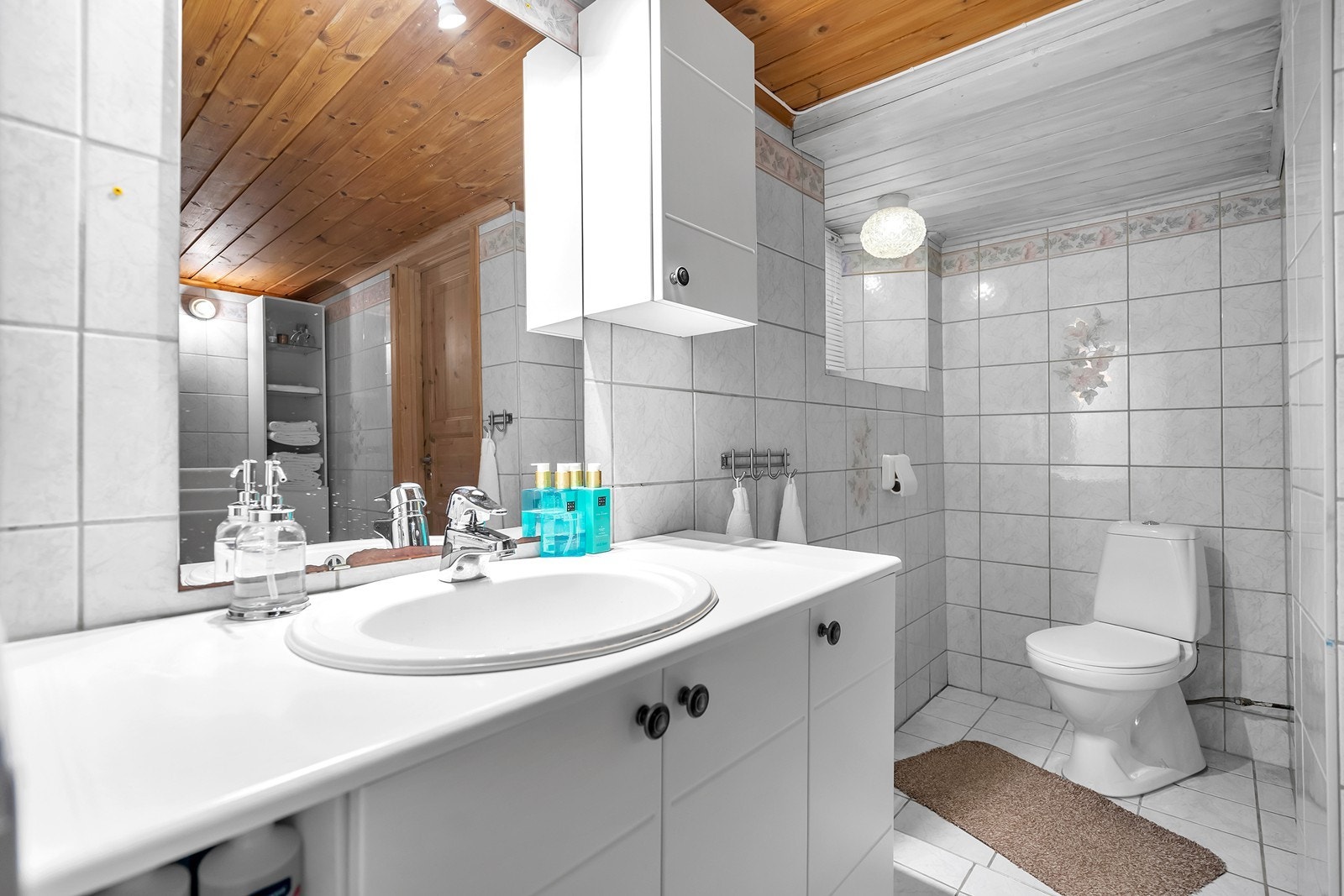 Flislagt med varme i gulv. Galleribilde