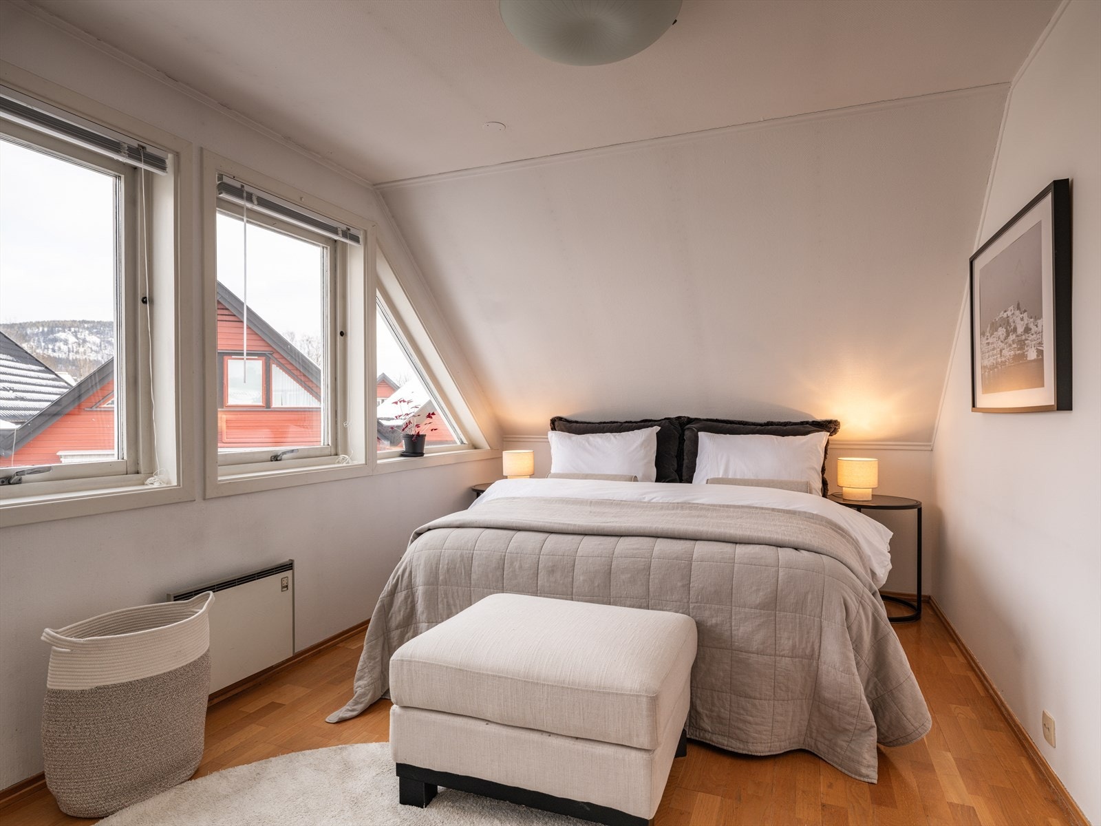 Rommene egner seg godt som barnerom, gjesterom eller kontor. Galleribilde