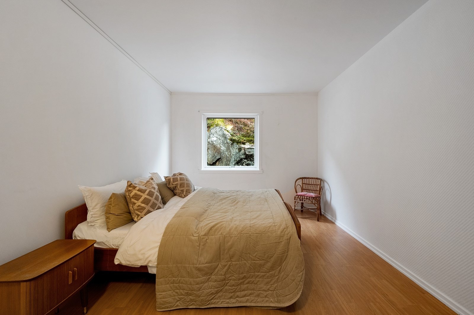 - Her har du god plass til dobbeltseng i ønsket størrelse samt øvrig møblement - Galleribilde