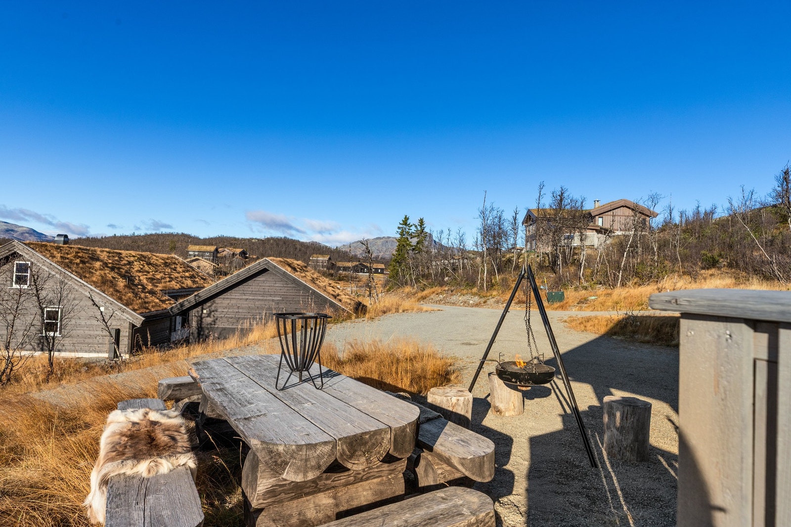 Tomten byr på mange soner som er tilrettelagt for rekreasjon, lek og aktiviteter Galleribilde