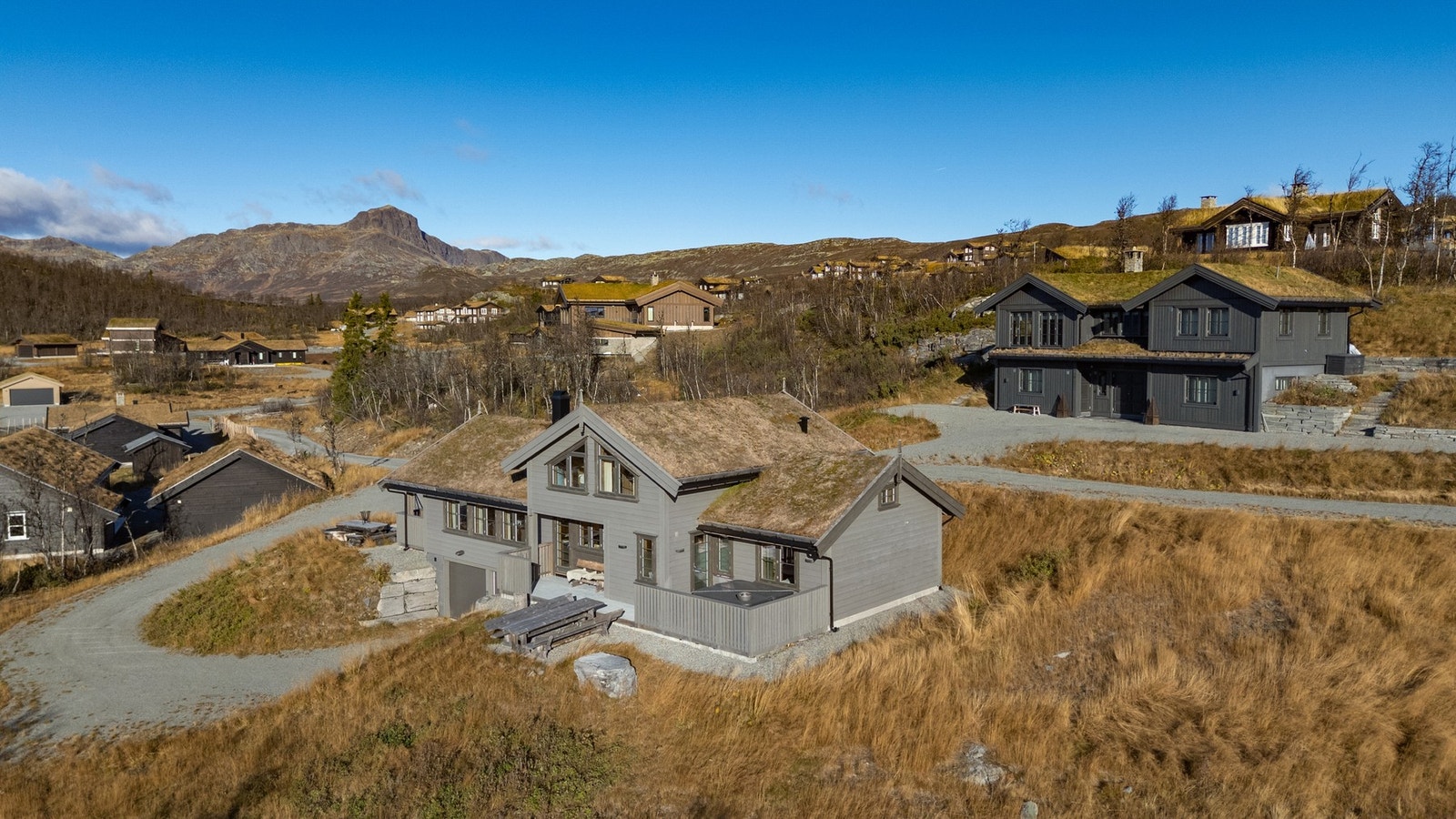 Eiendomsmegler Ida Follinglo presenterer denne flotte eiendommen.
Foto: Christine Stokkebryn Galleribilde