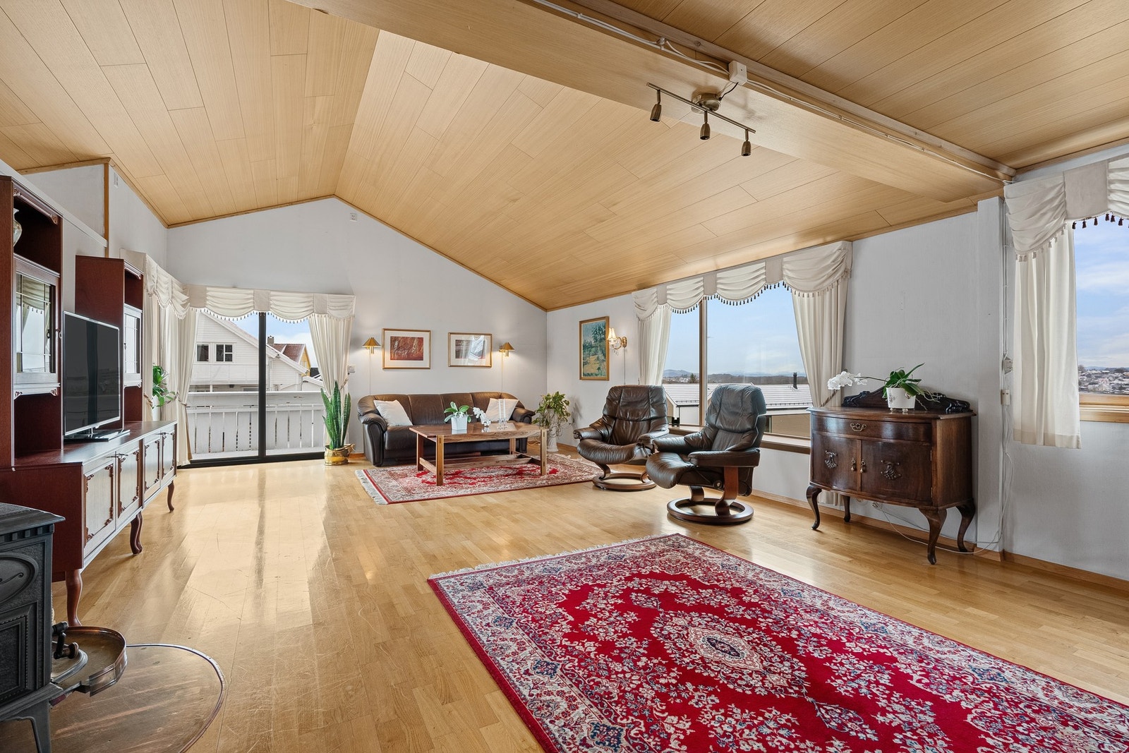 Michael R. Myhre presenterer Bøygen 47! | Fotograf Arve Gravdal Galleribilde