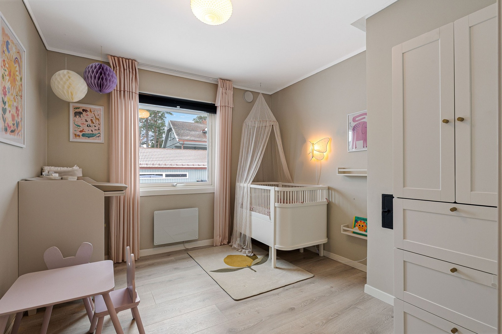 Soverom som er perfekt til barnerom. Galleribilde