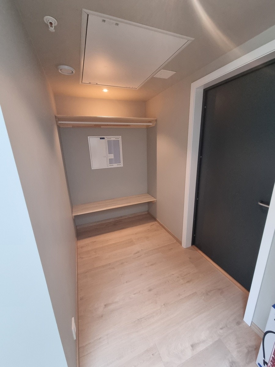 Entrè m oppheng Galleribilde