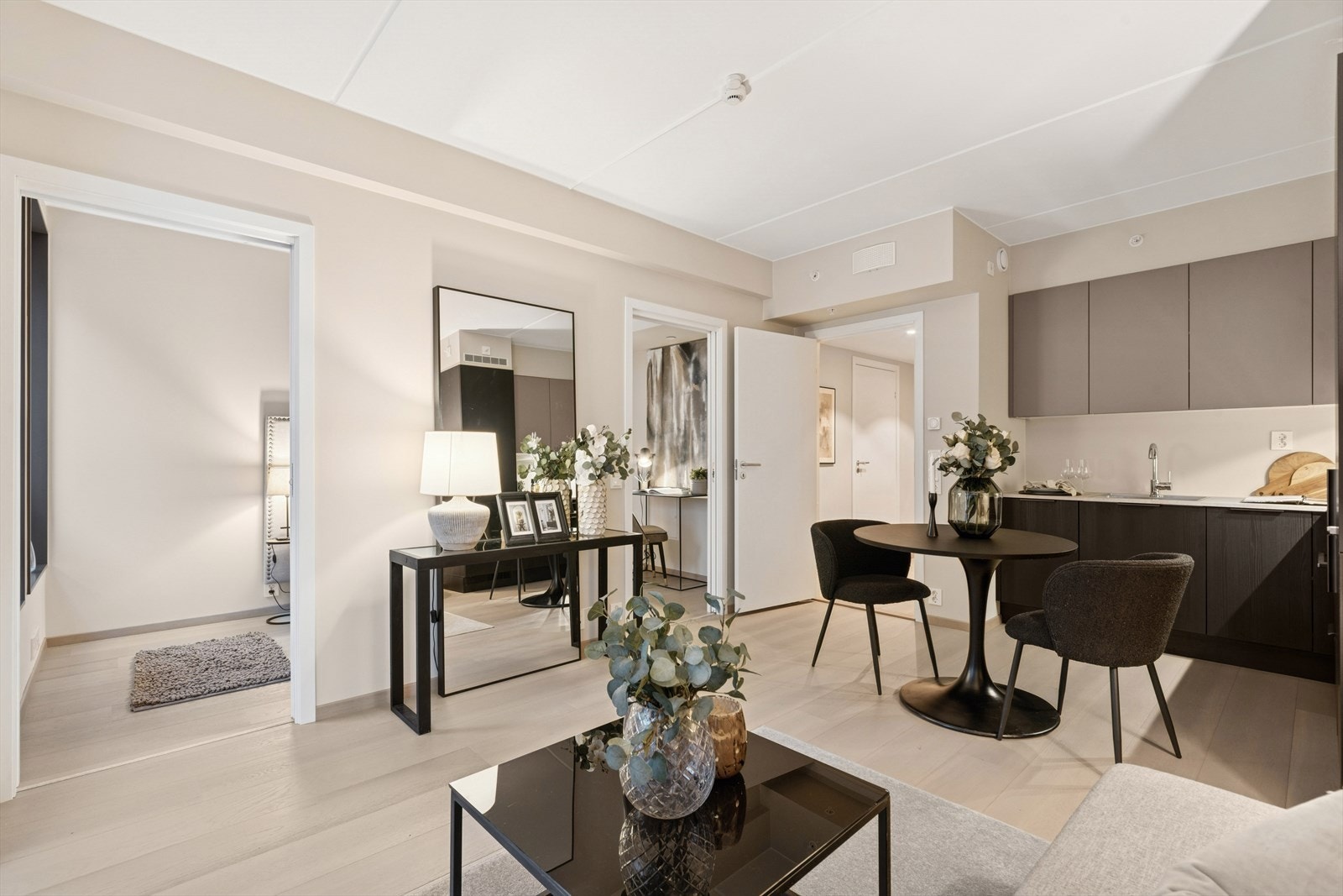 Leiligheten har vannbåren gulvvarme og balansert ventilasjon for optimalt inneklima Galleribilde