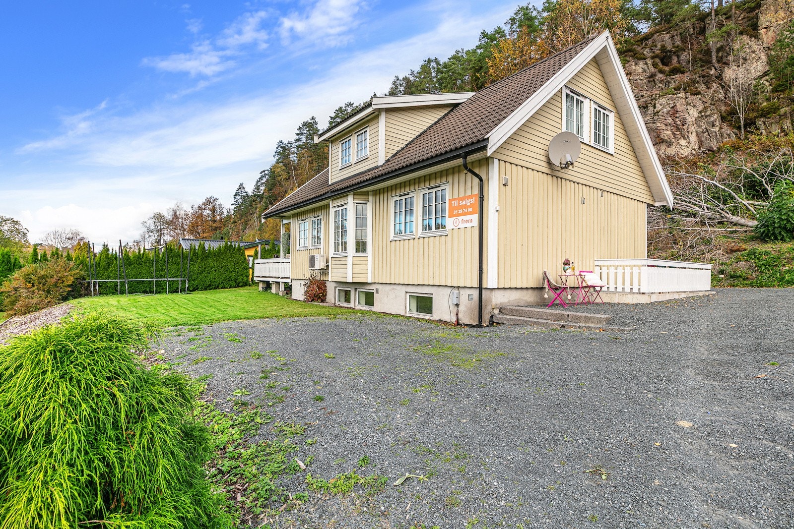 Det er gode parkeringsmuligheter på gårdsplassen Galleribilde