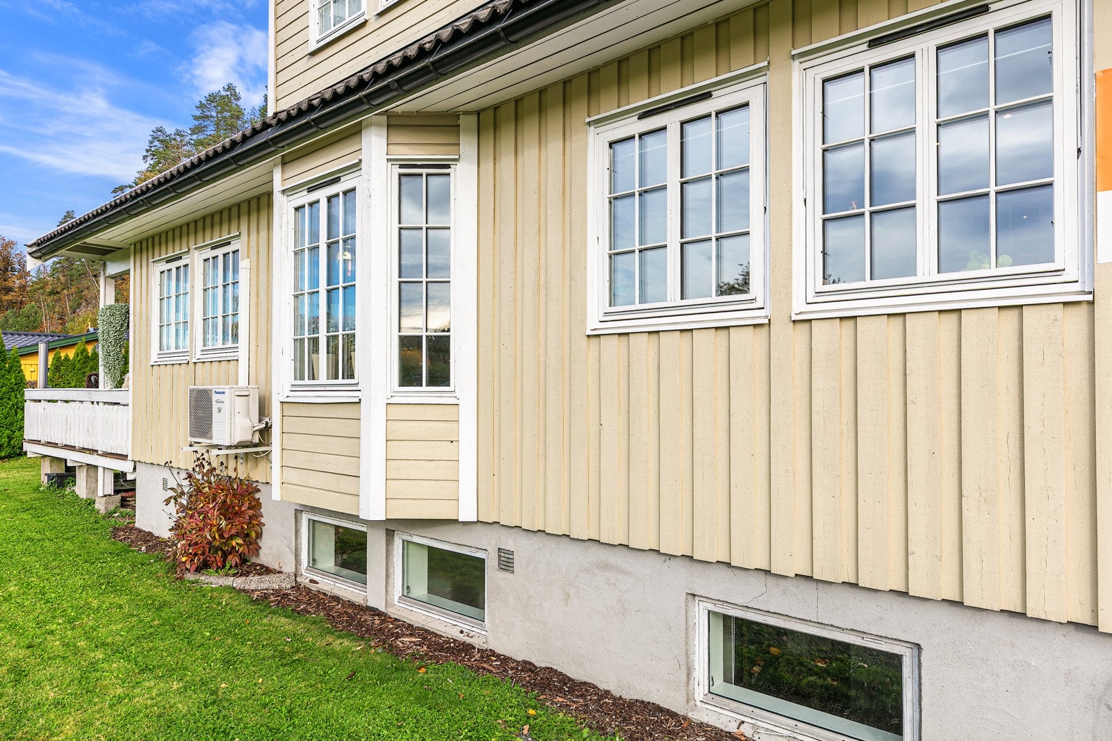 Vannbrettene er justert etter at tilstandsrapporten er utført, ref. bilde i rapportens siste side (side 22) Galleribilde