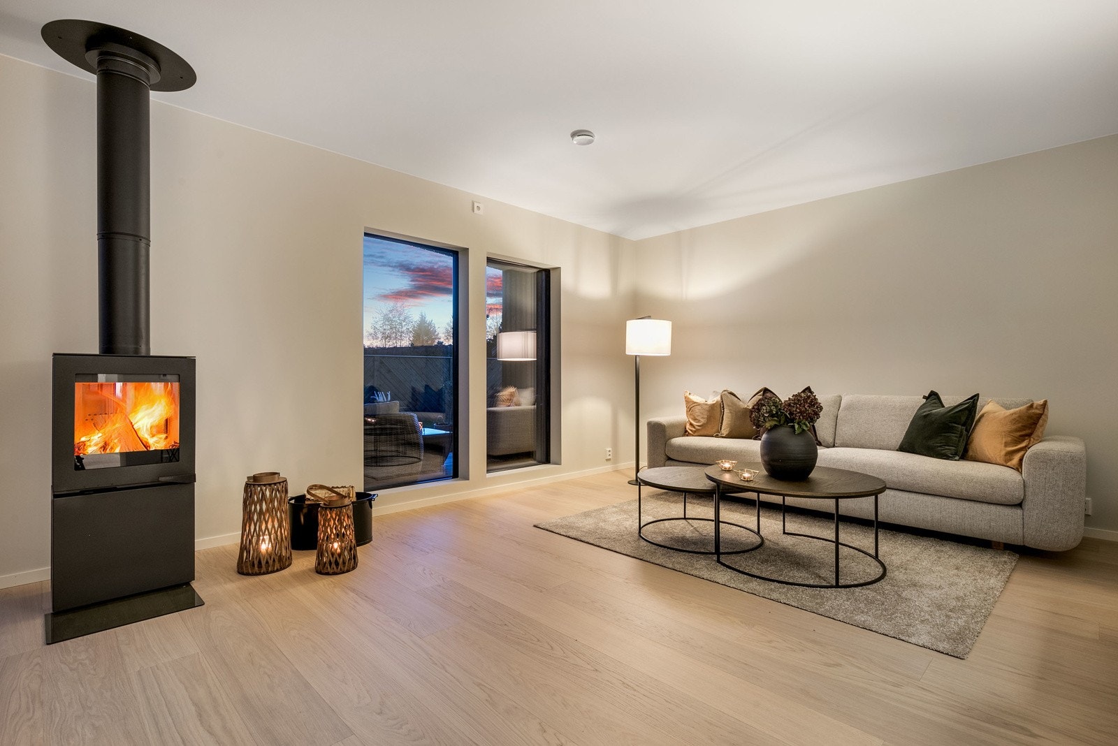 Kveldsstemning i stuen Galleribilde