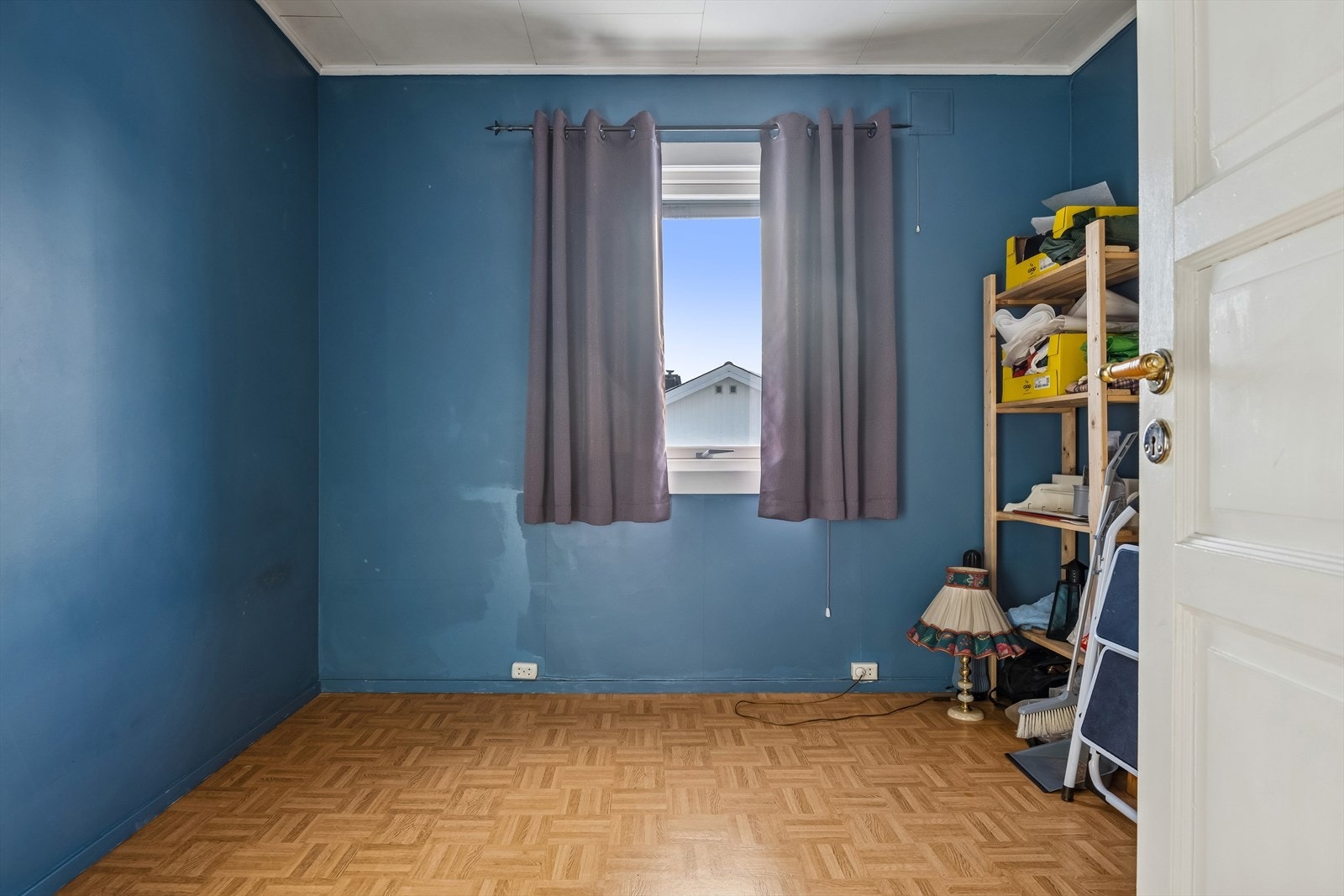 Boligens tredje soverom egner seg også godt som kontor eller lekerom. Galleribilde