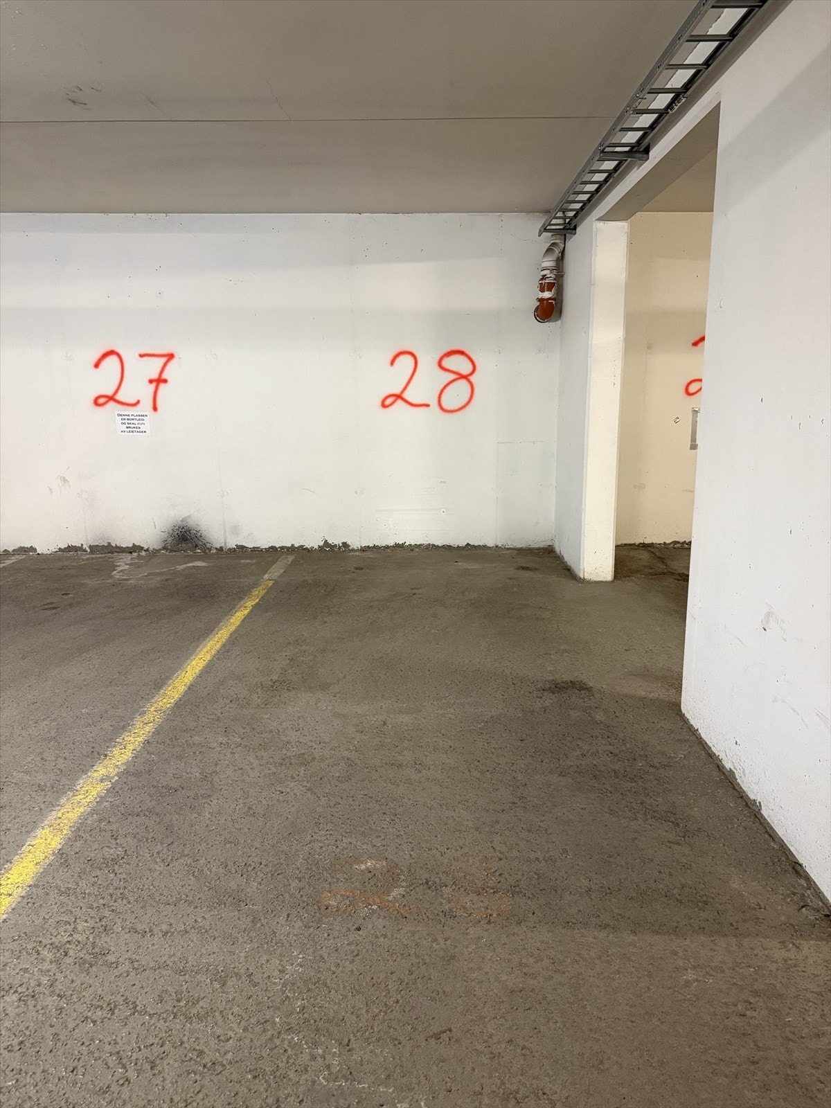 Plass nr. 28 Galleribilde