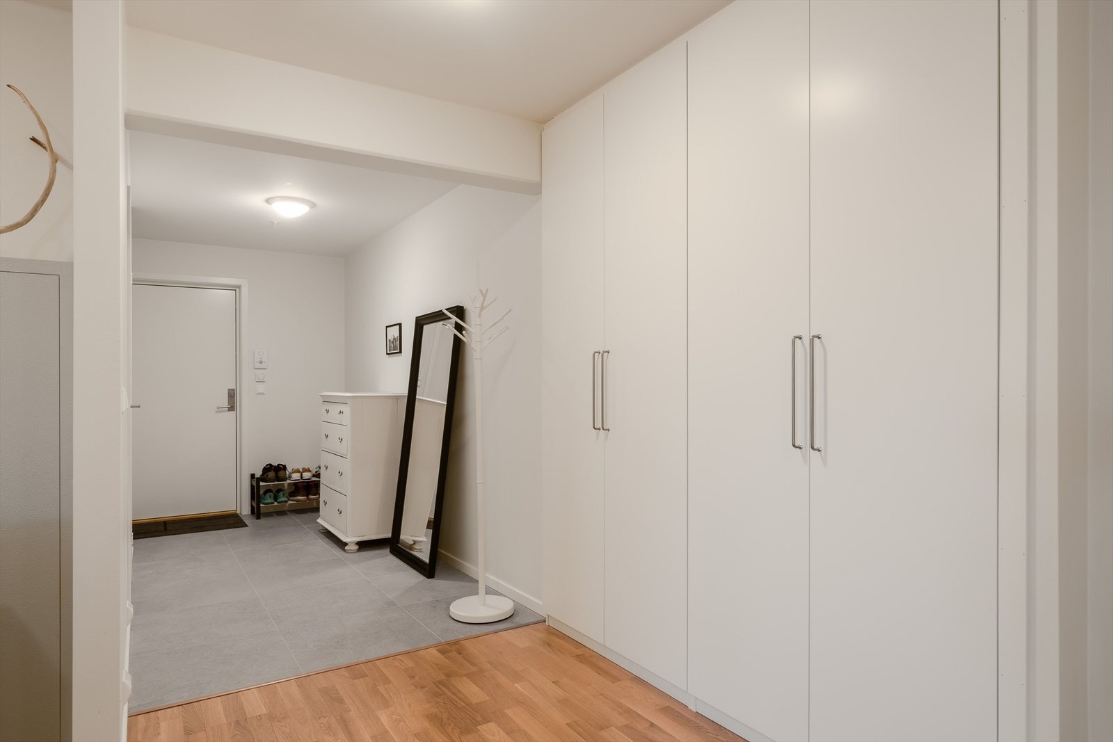 Leiligheten disponerer også en sportsbod i fellesarealet. Galleribilde