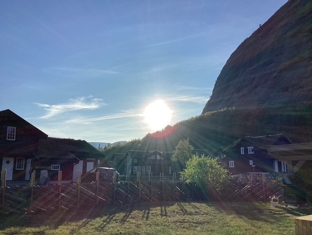 Selgers egne bilder av den nydelige solnedgangen. Galleribilde