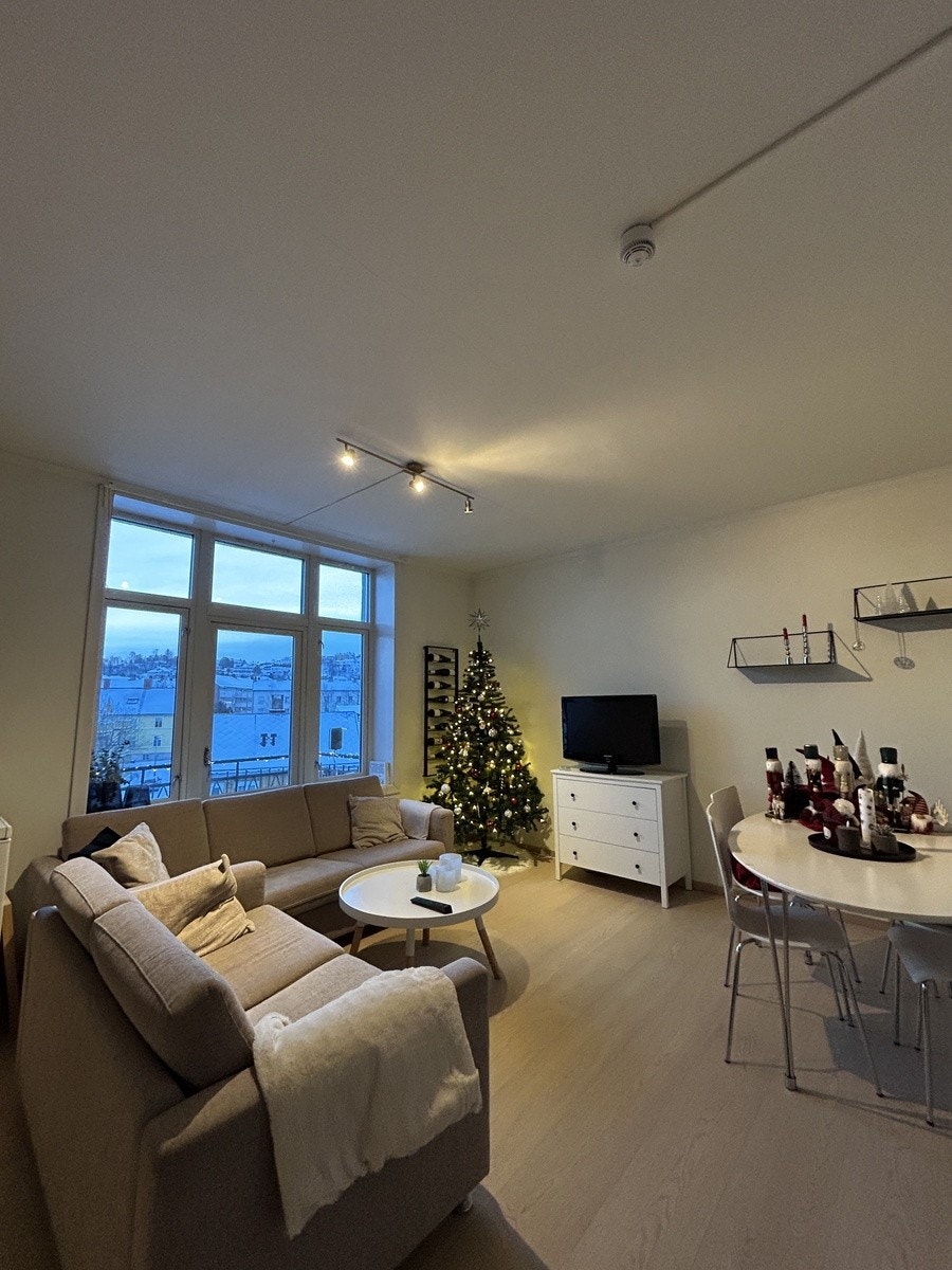 Stuen som var pyntet til jul Galleribilde