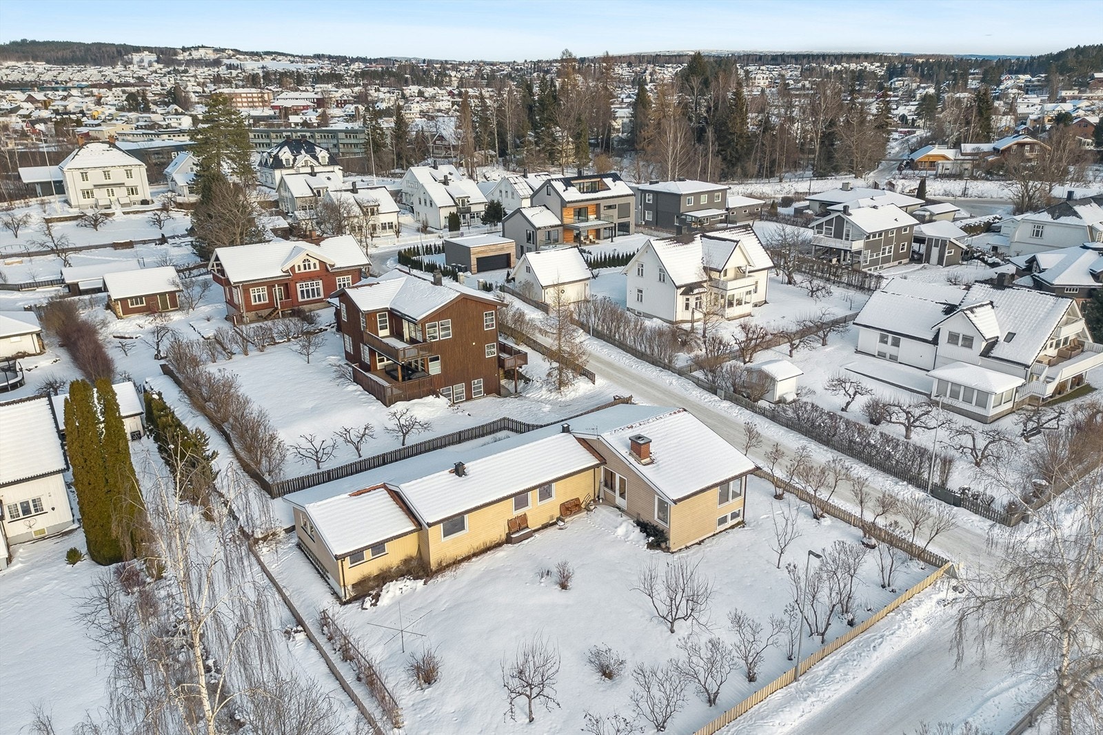 Et attraktivt og etterspurt boligområde med flotte og velholdte villaeiendommer. Galleribilde