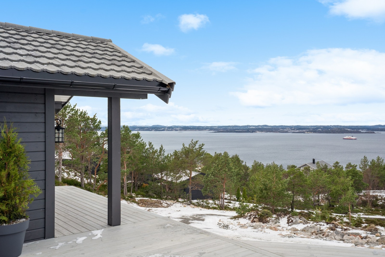 Utsikt fra terassen. Galleribilde