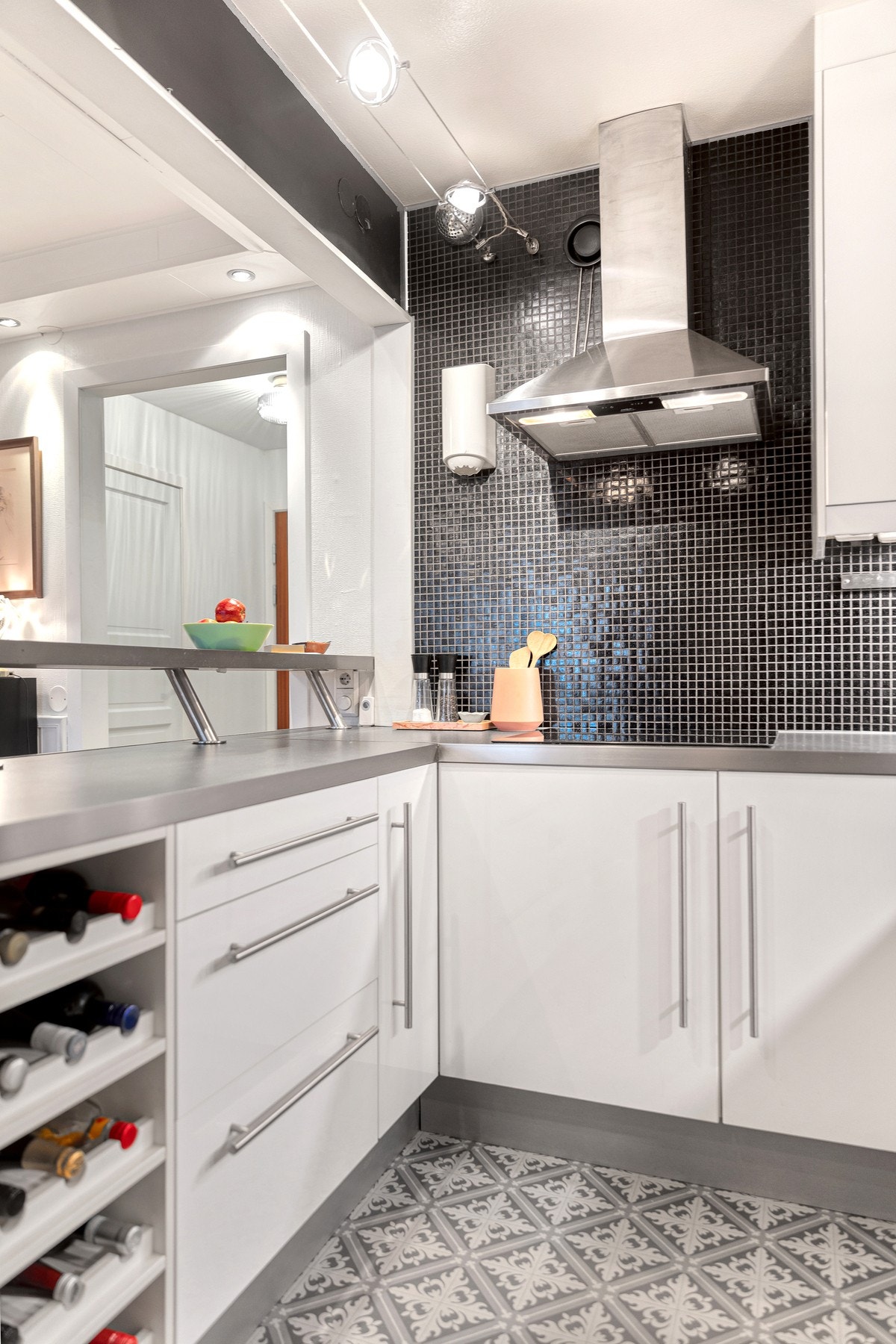 Kjøkkenet fremstår som meget pent! Galleribilde