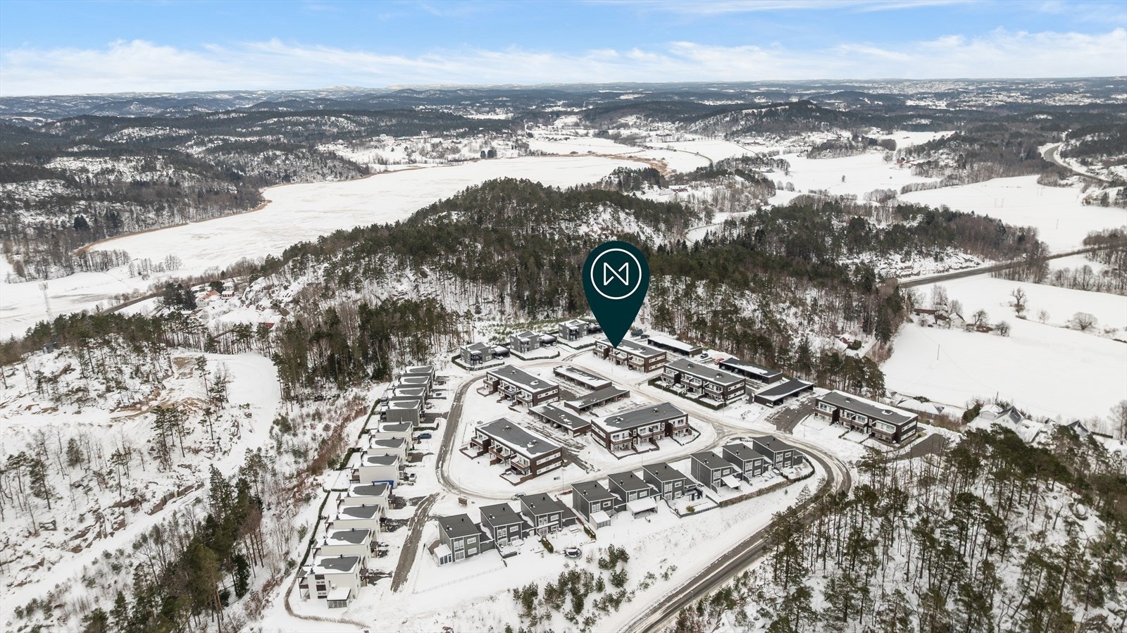 Dronefoto av boligfeltet Galleribilde