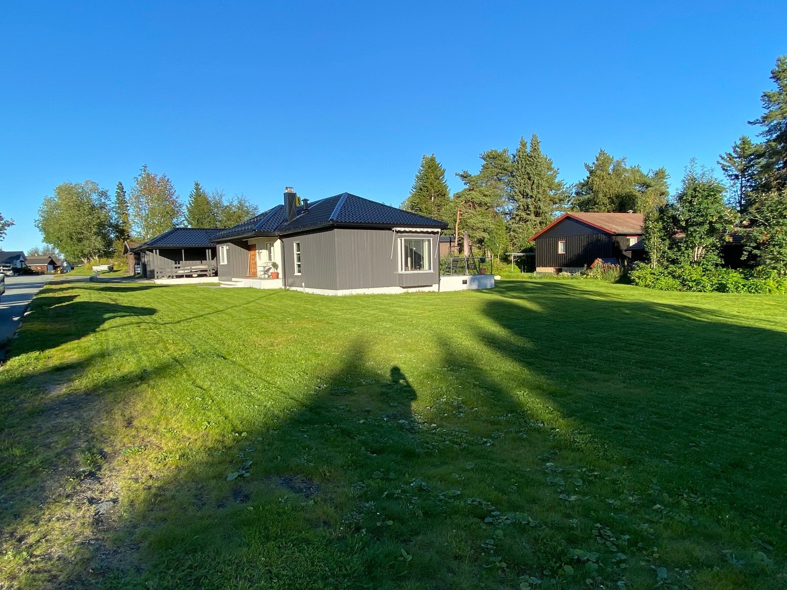 Selgers bilder - Stor eiet tomt på 1313 m². Galleribilde