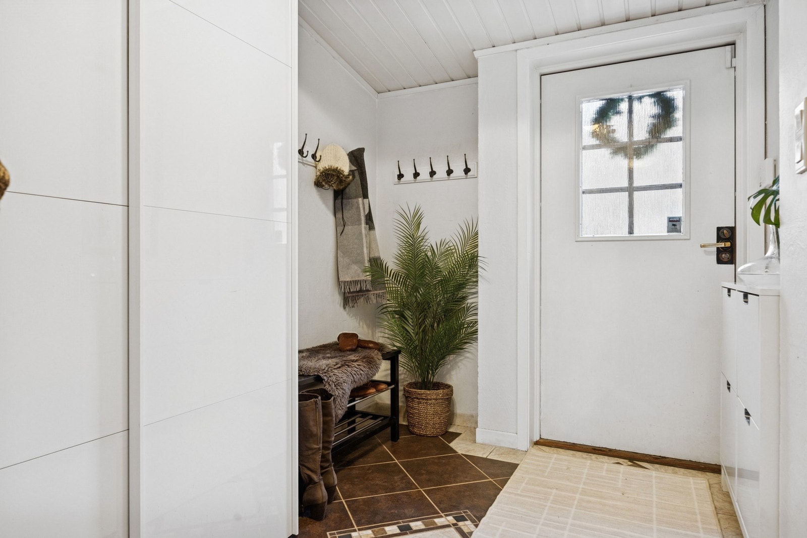 entré. Galleribilde