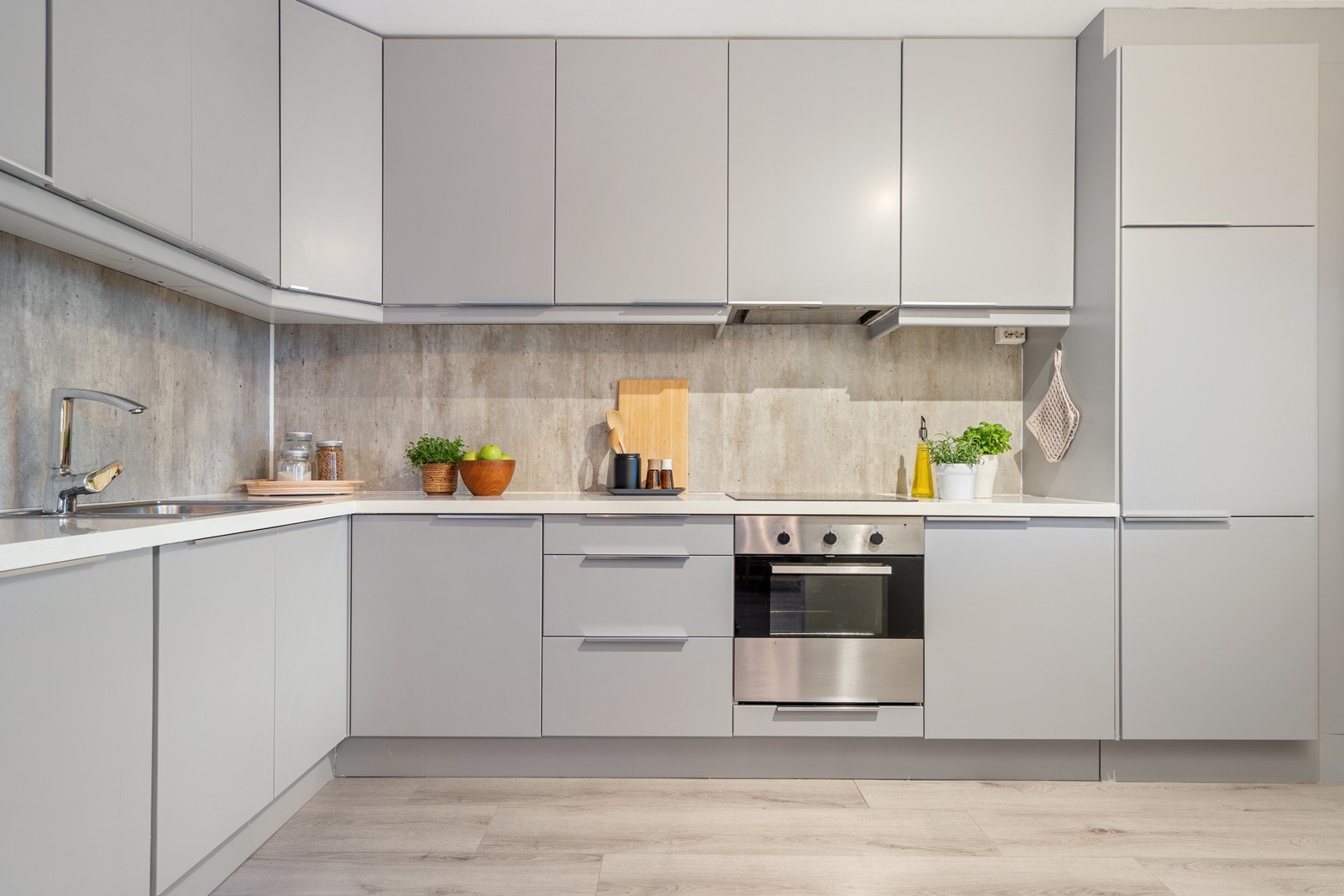 Kjøkken del 2 m/integrerte hvitevarer Galleribilde