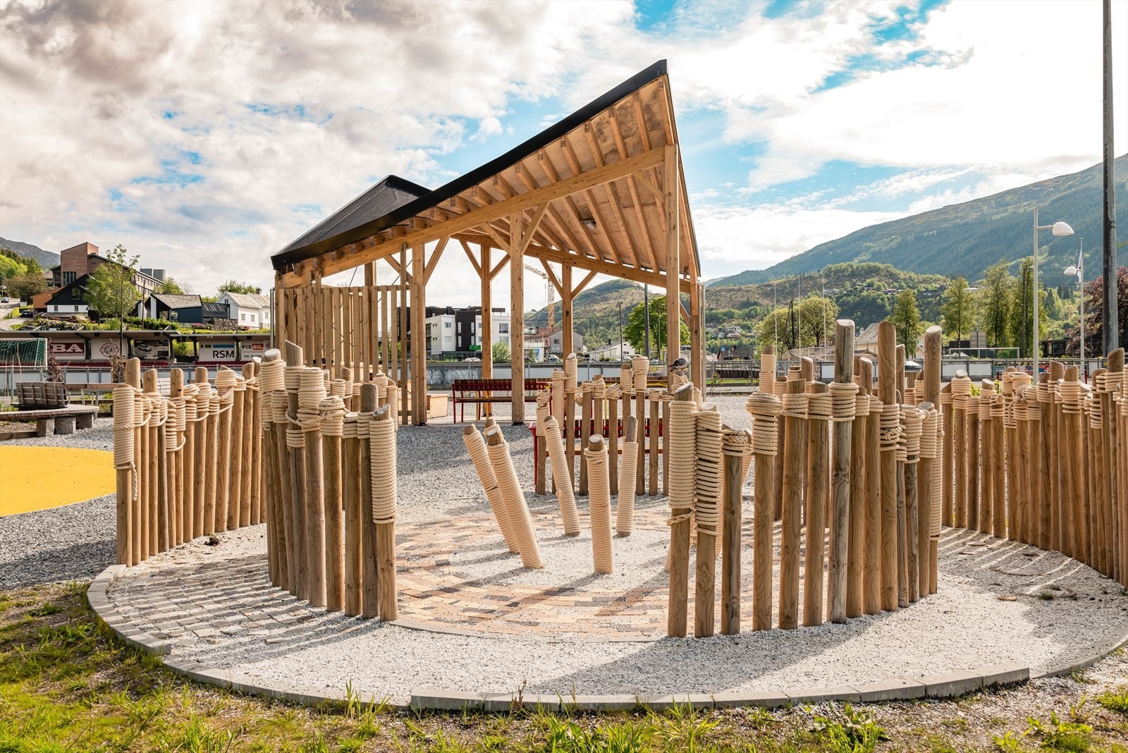 Området er tilrettelagt og hyggelig for alle livsfaser. Galleribilde