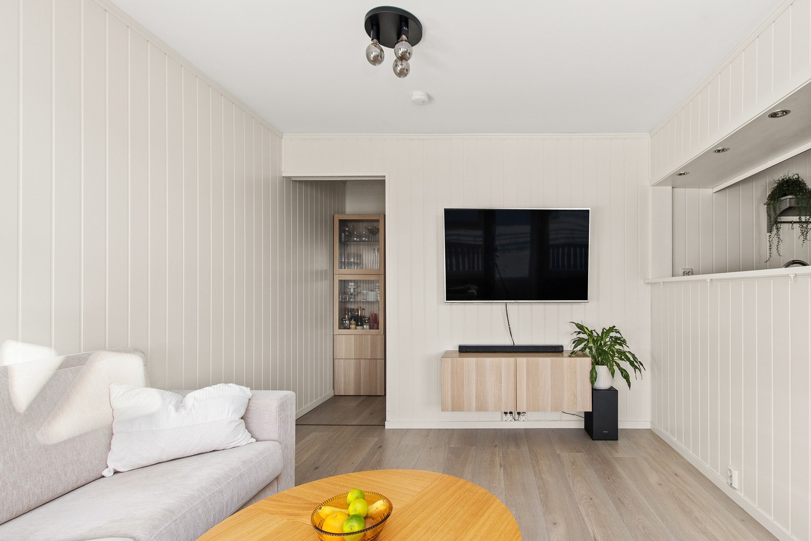 Stue mot gang. Galleribilde