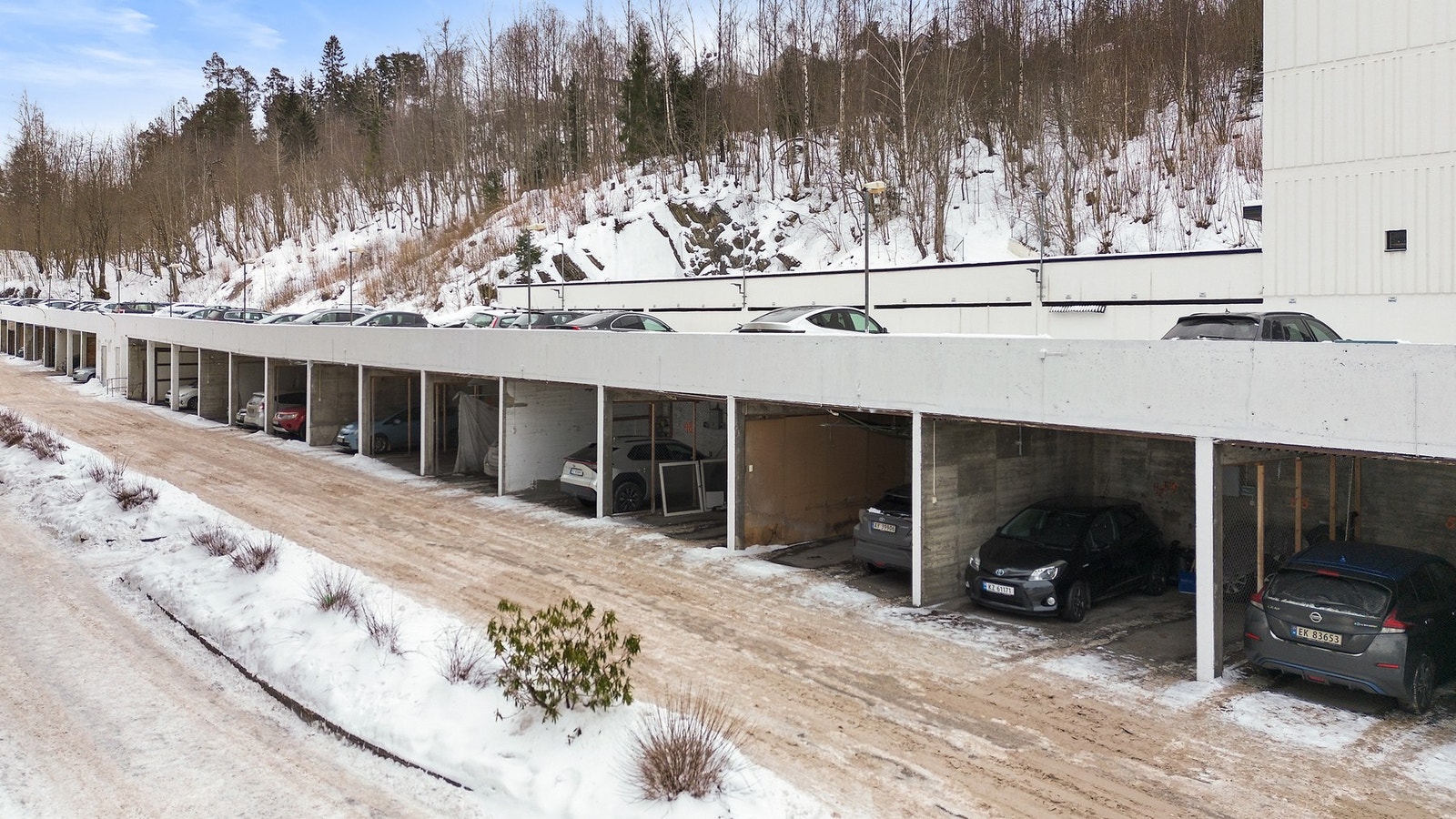 Det medfølger 1. stk garasjeplass rett utenfor inngangsdør Galleribilde